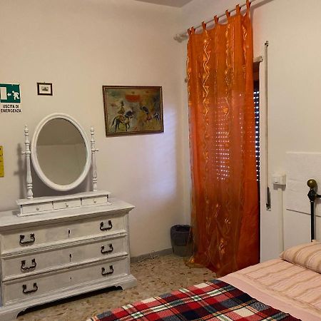 Appartamento Zia Gesina Ostia Buitenkant foto