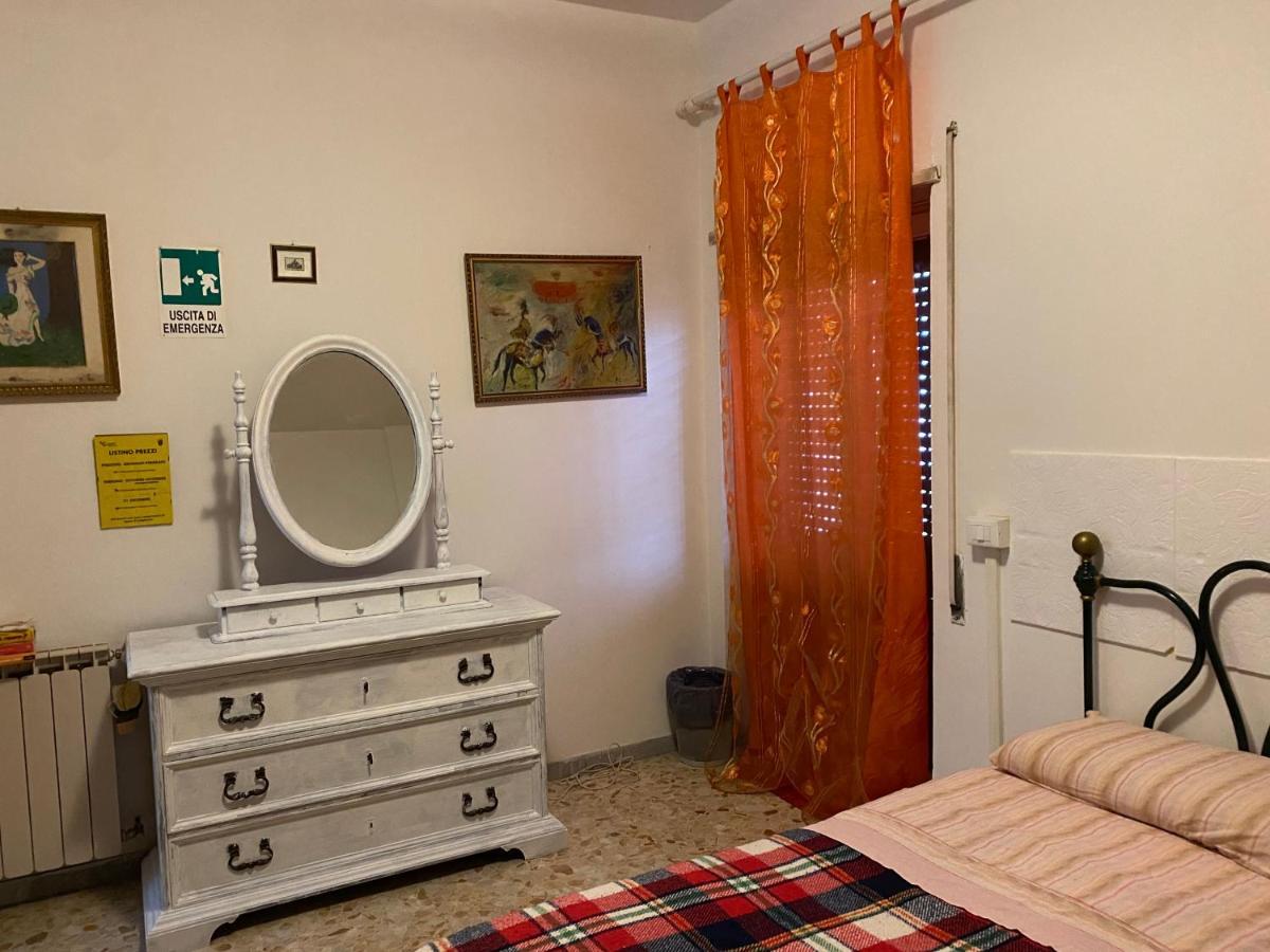 Appartamento Zia Gesina Ostia Buitenkant foto