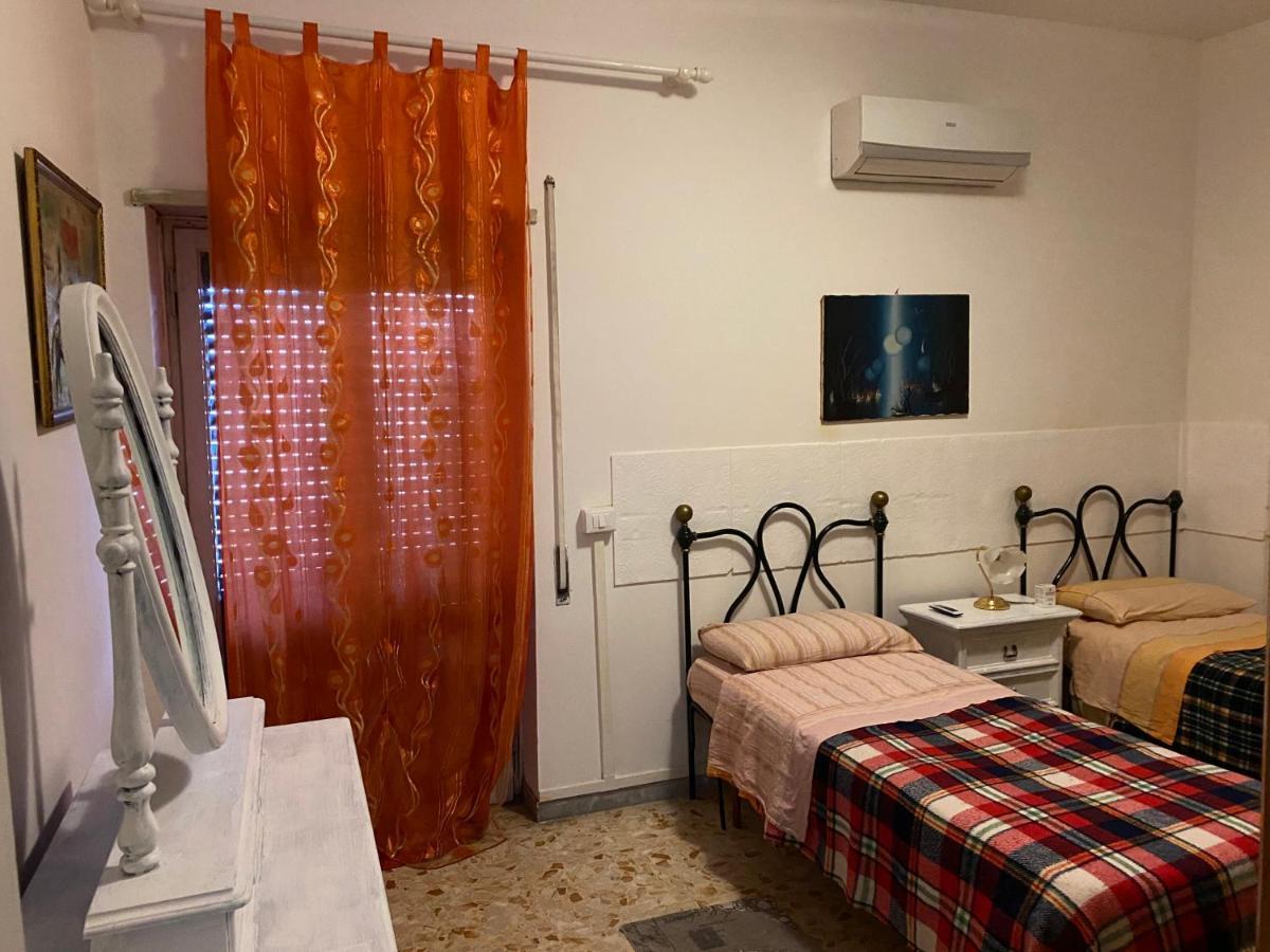 Appartamento Zia Gesina Ostia Buitenkant foto