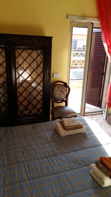 Appartamento Zia Gesina Ostia Buitenkant foto